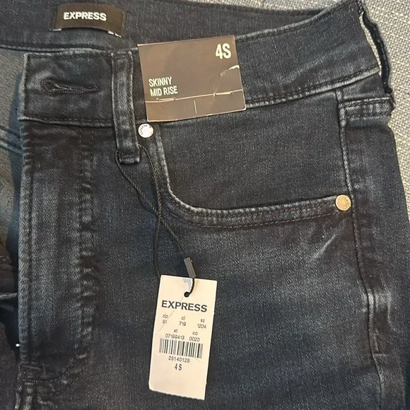Women’s Express jeans Brand new with tags - Picture 4 of 4